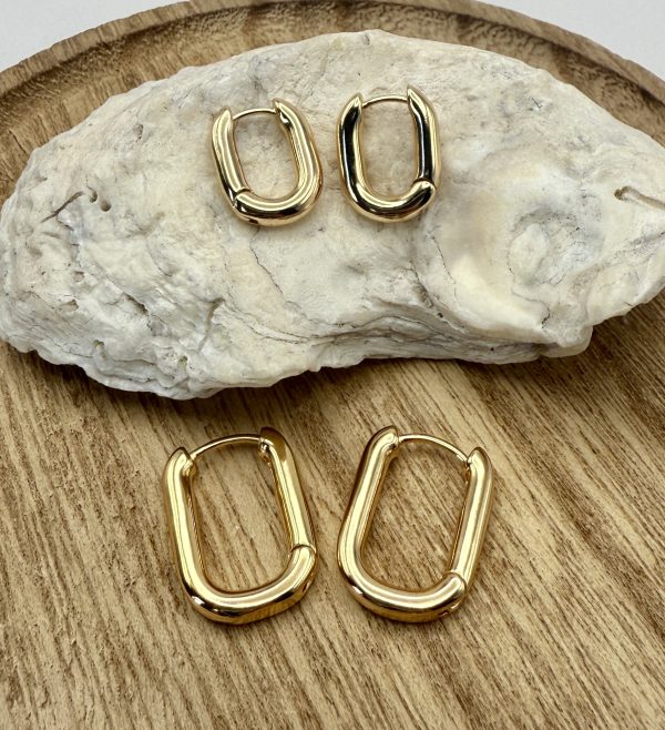 Gold Rectangle Bold Hoop Earrings - Image 4